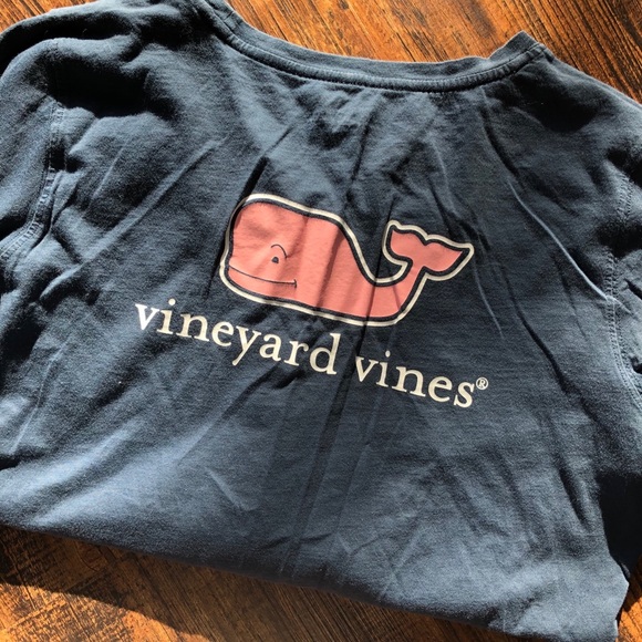 Vineyard Vines Long Sleeve - Picture 2 of 4